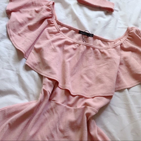 boohoo ⋆ flounce dress w/ choker - Picture 3 of 6